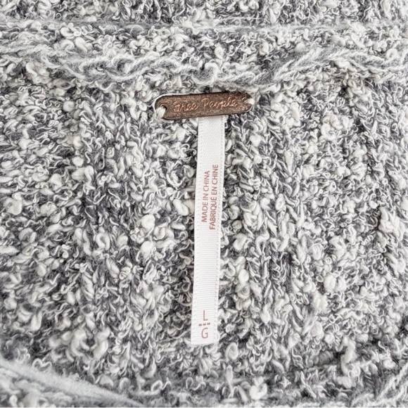 People
Free People Heathered Gray
Scoop Neck Sweater - Picture 6 of 7